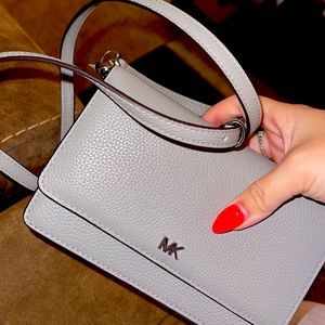 NWT. Michael Kors purse/crossbody